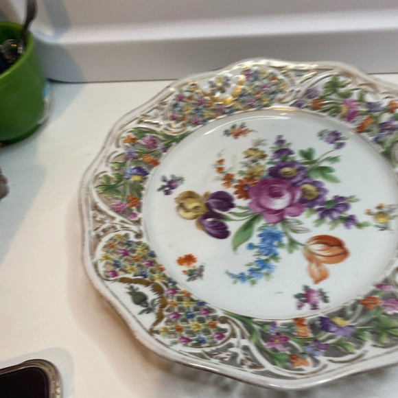 EARLY 1932-44 SCHUMANN BAVARIA CHATEAU DRESDEN ROYAL DRESNER ART SALAD PLATES - Picture 2 of 12
